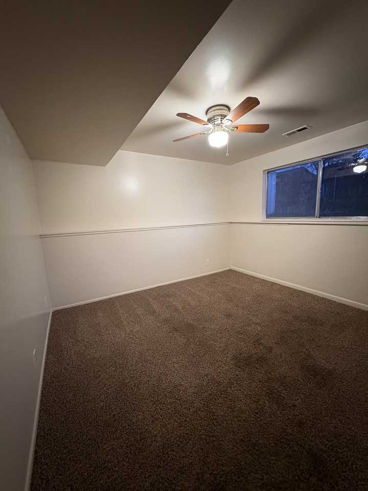 1630 E 8600 SDown #DOWN - Photo 5 of 19