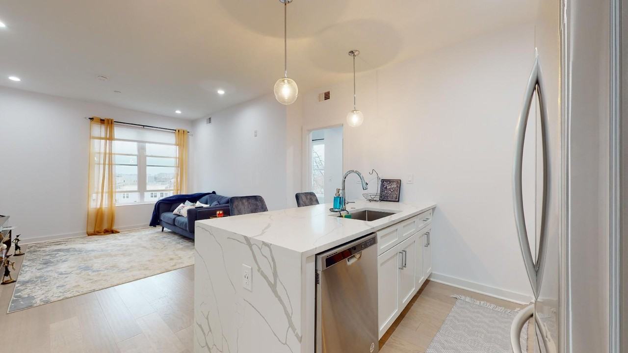 1019 17th Place NE, #301 (DC) - Photo 5 of 30