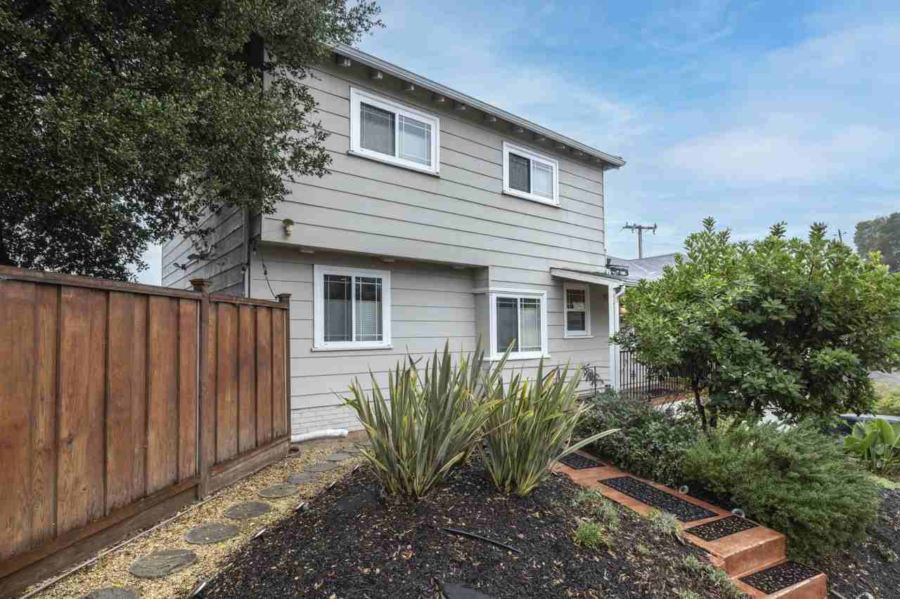 3440 Oak Knoll Blvd #2 - Photo 3 of 27
