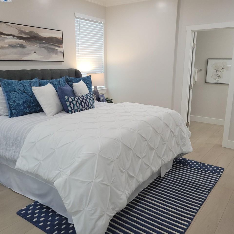 2627 Beaumont St - Photo 7 of 18