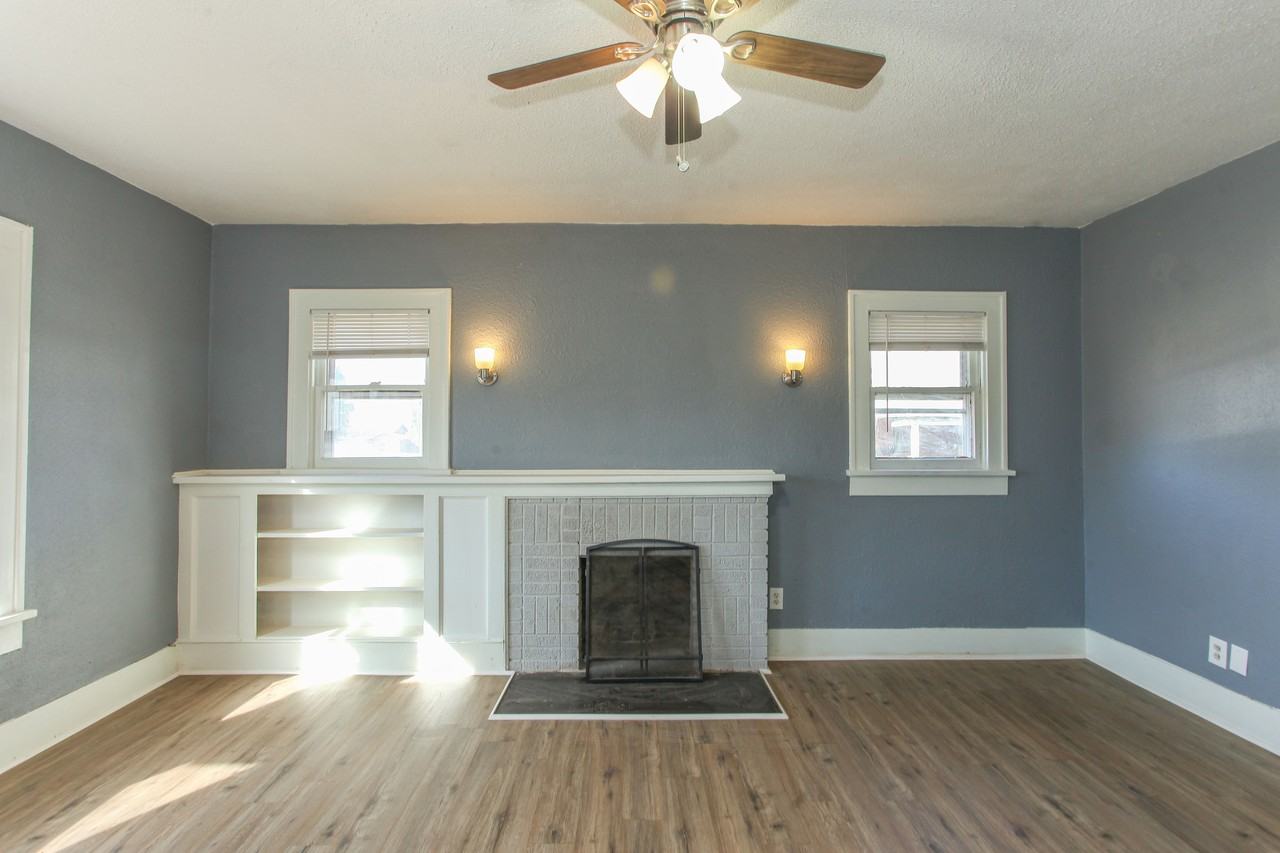 1609 South Main Street - Photo 2 of 24