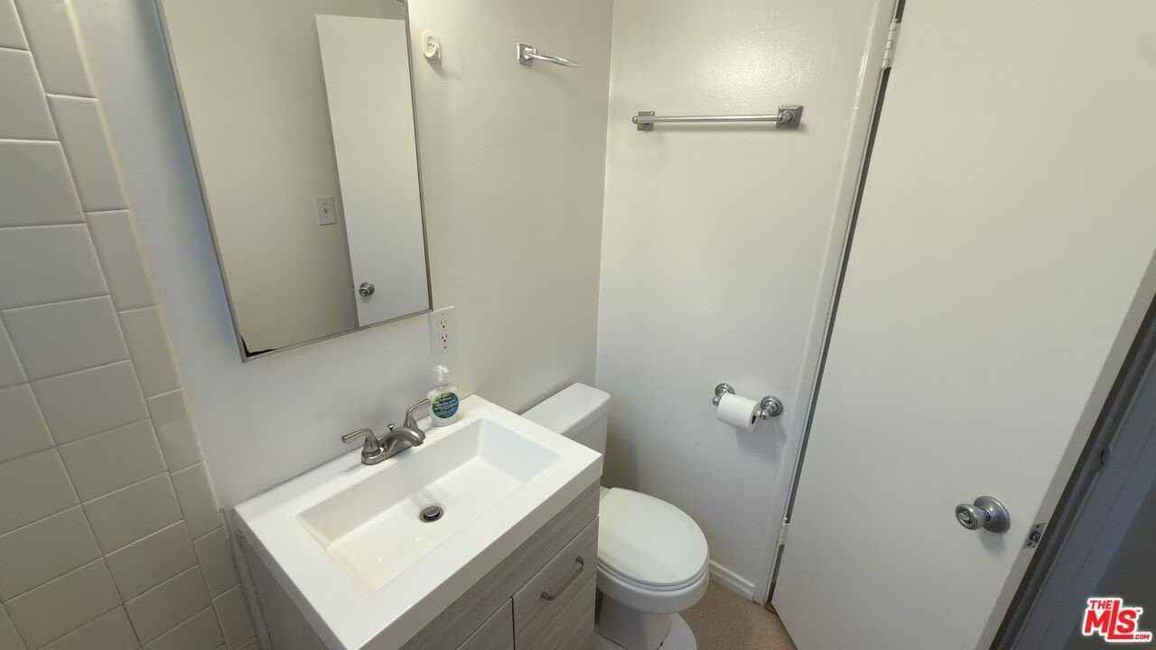 1451 Redondo Ave Apt 1 #1 - Photo 7 of 12