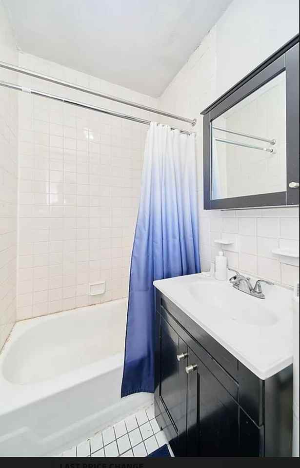 462 9th Ave #4 - Photo 4 of 5