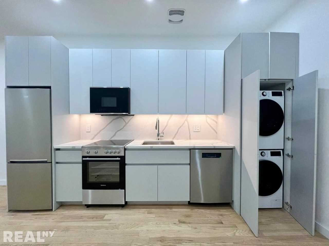 Bond St #1 - Photo 3 of 8