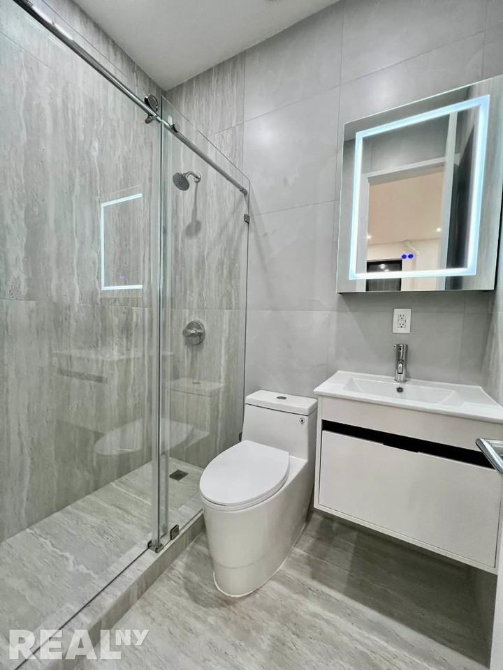 Bond St #1 - Photo 6 of 8