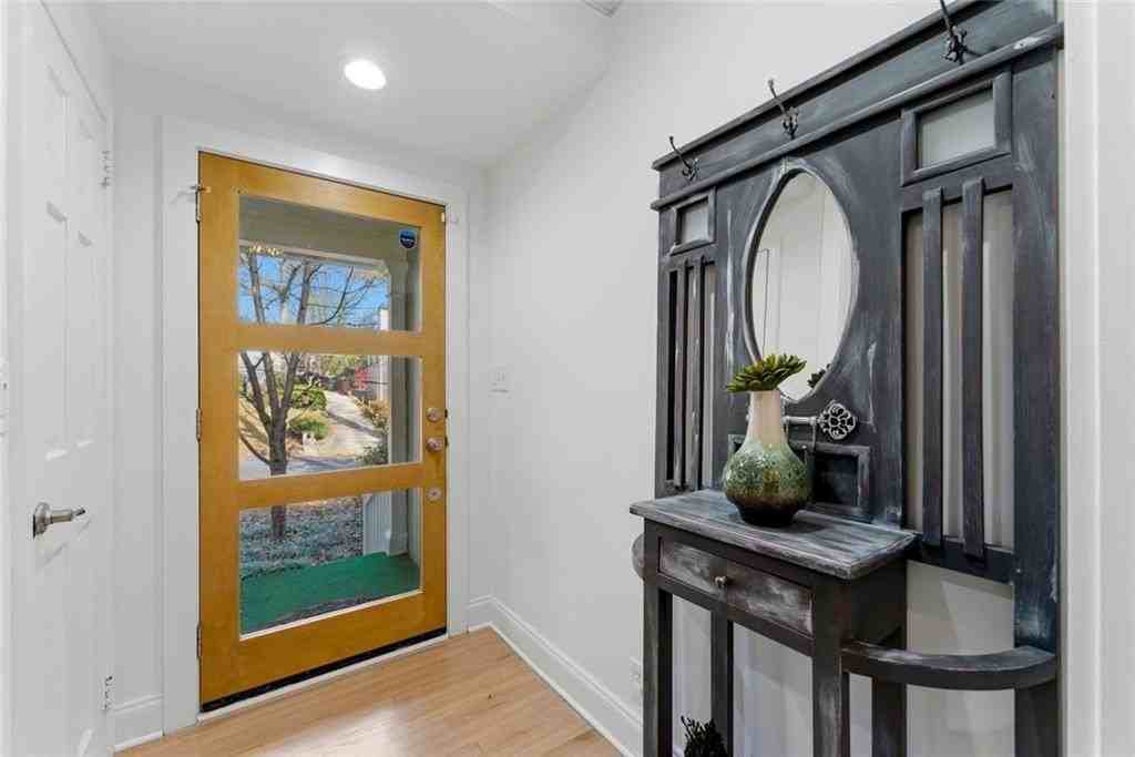 302 Hascall Rd Nw - Photo 5 of 50