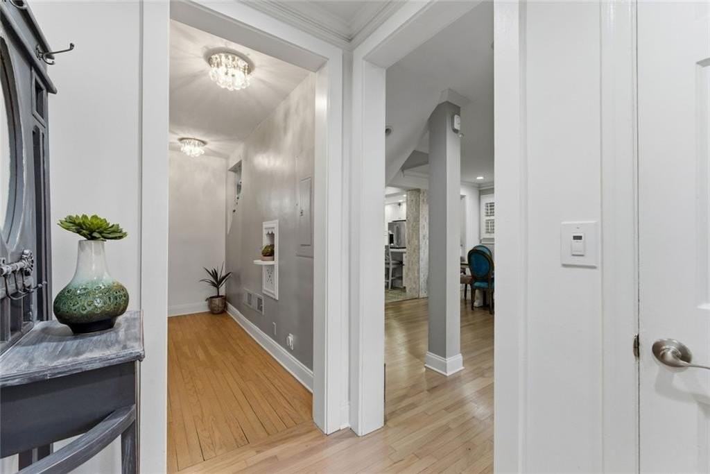 302 Hascall Rd Nw - Photo 6 of 50