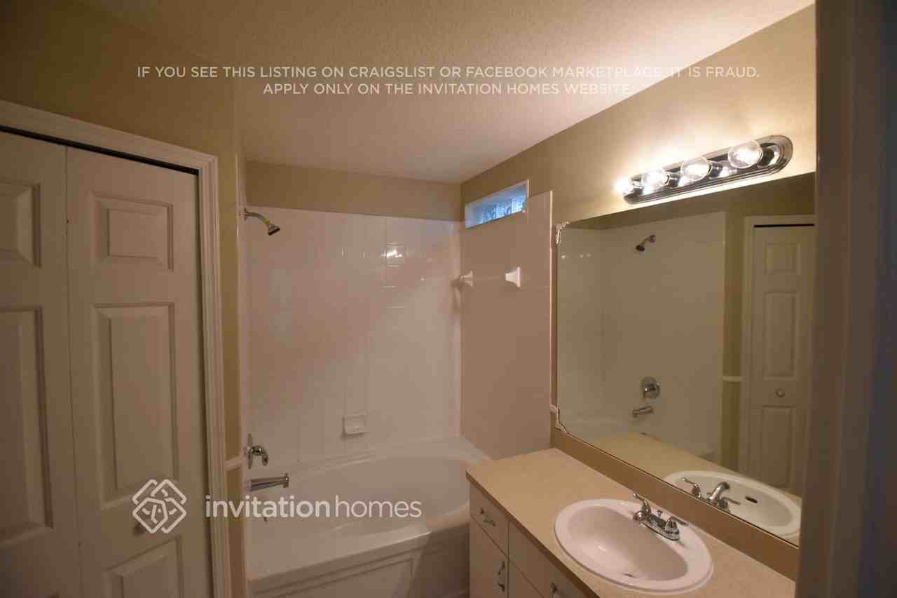 24526 Summer Wind Ct - Photo 7 of 9