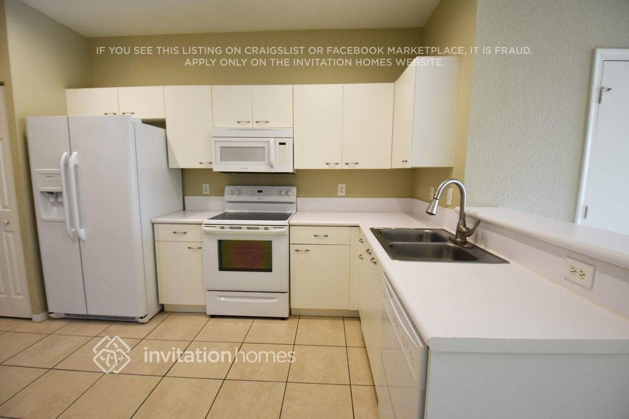 2500 Cordoba Bnd - Photo 3 of 12