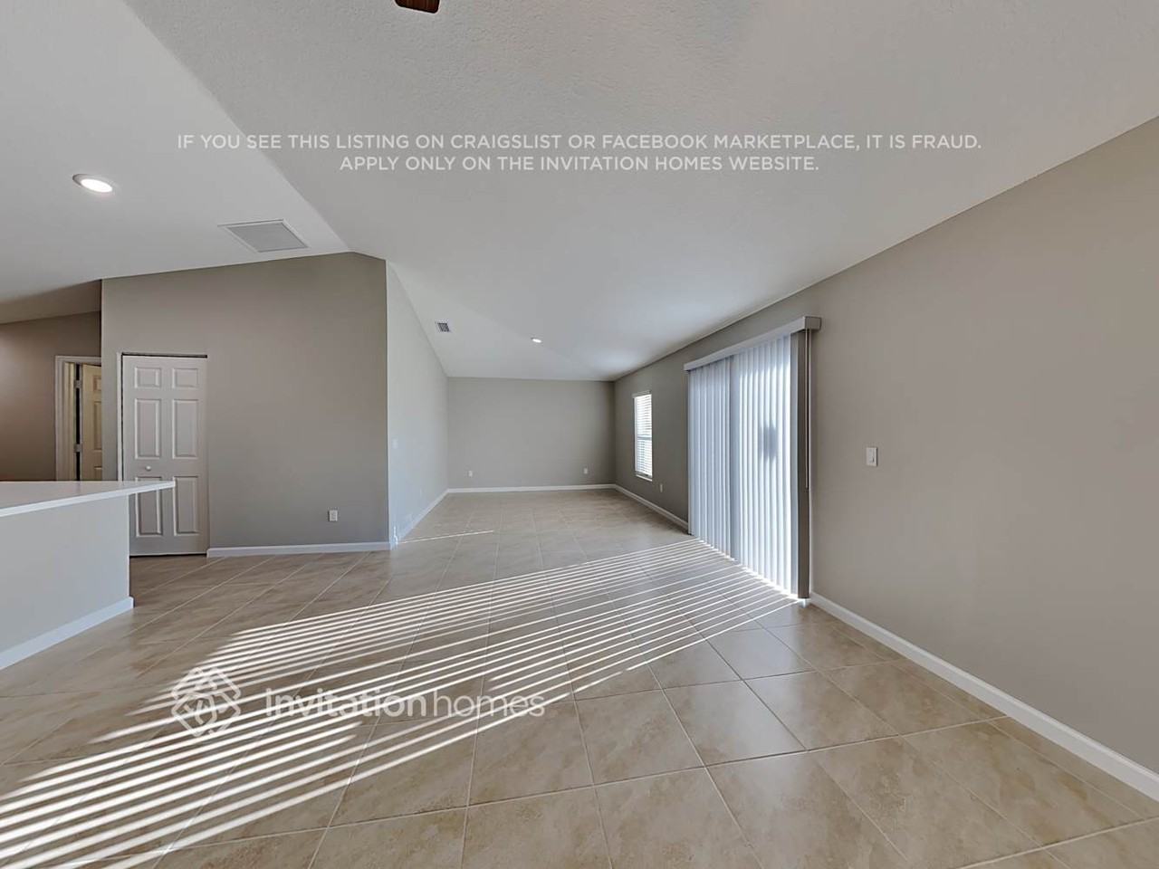 1192 Sw Ithaca St - Photo 5 of 21