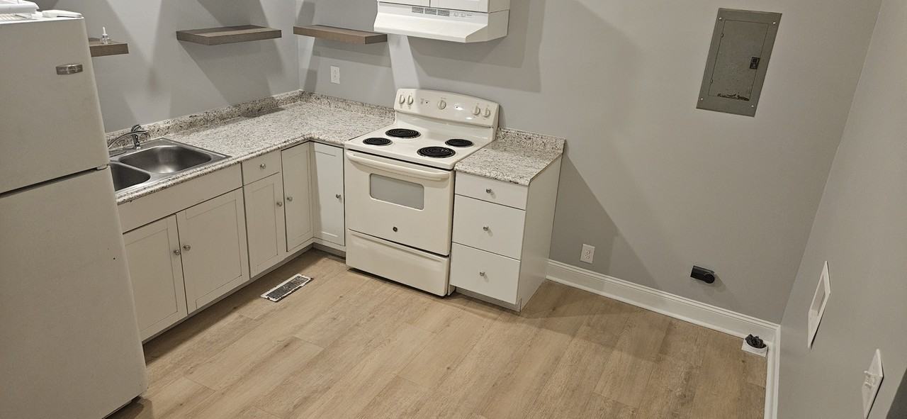 577 Cranberry Way #1 - Photo 3 of 5