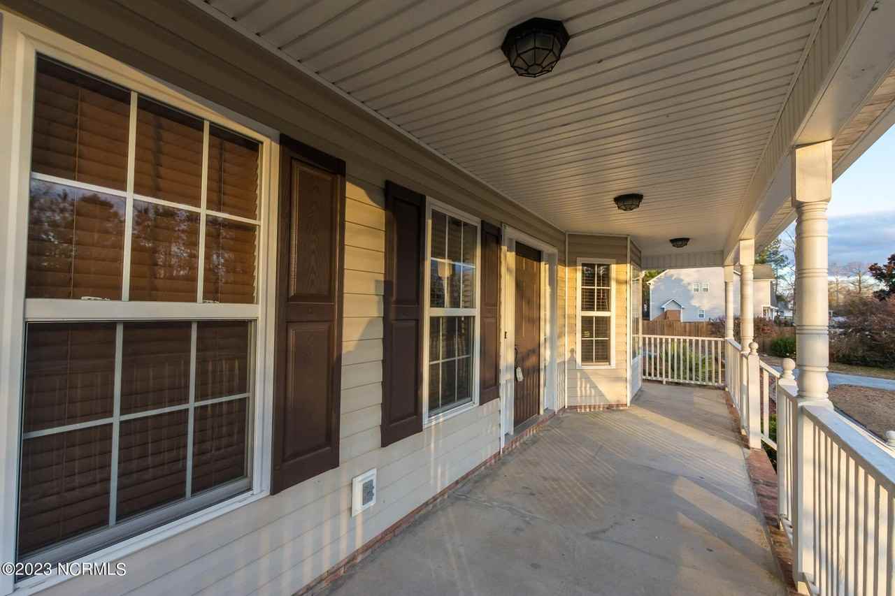 207 Crooked Creek Rd - Photo 4 of 50