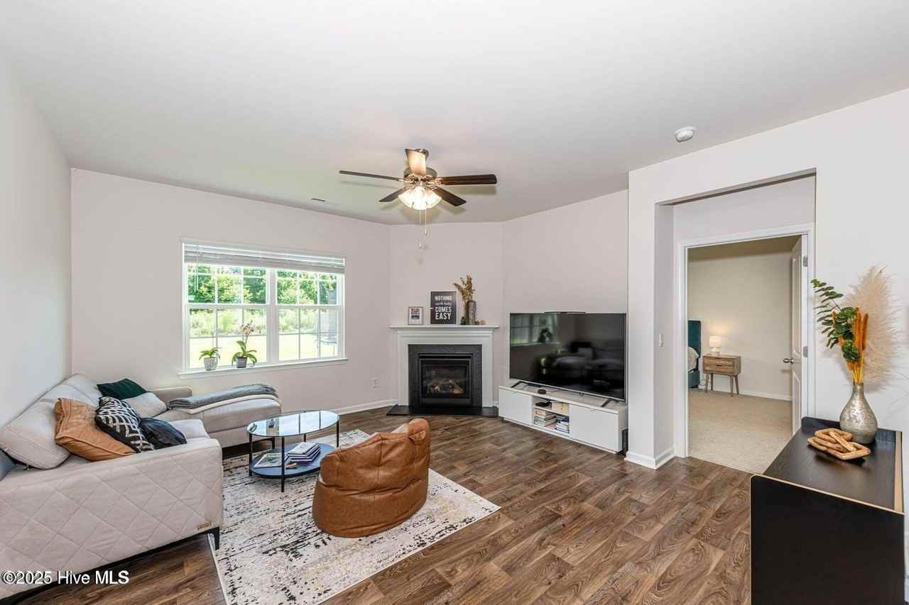 608 Ava St - Photo 5 of 19