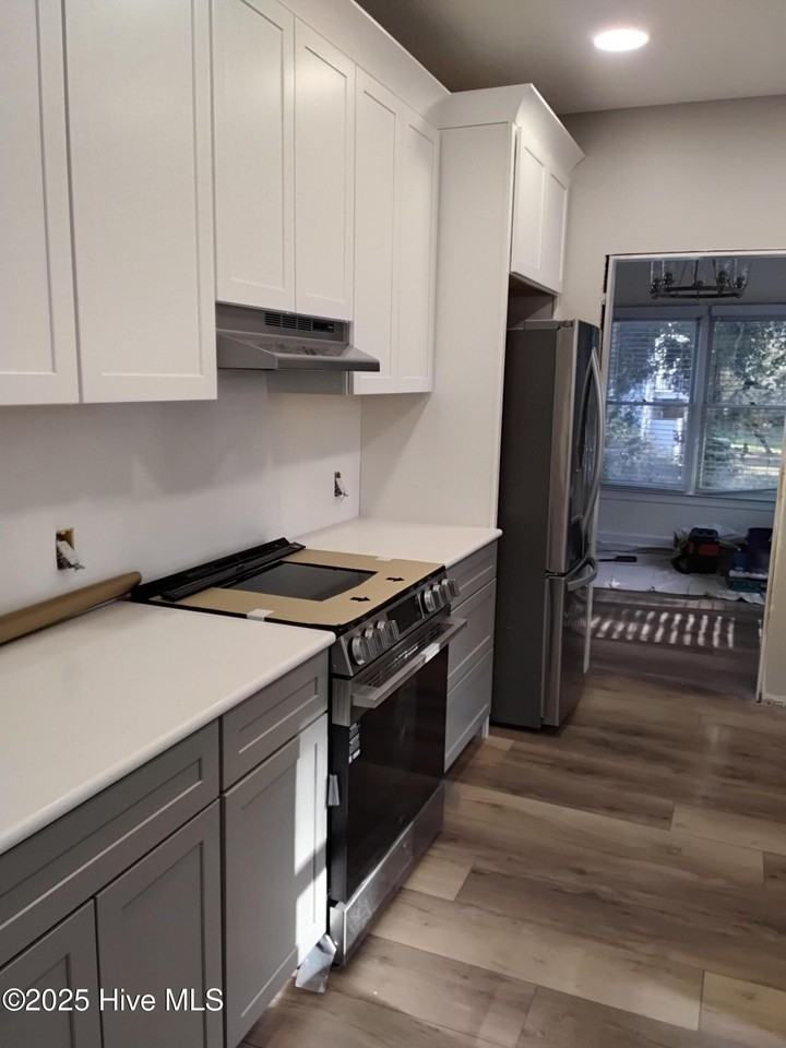 8711 Emerald Plantation Rd - Photo 7 of 29