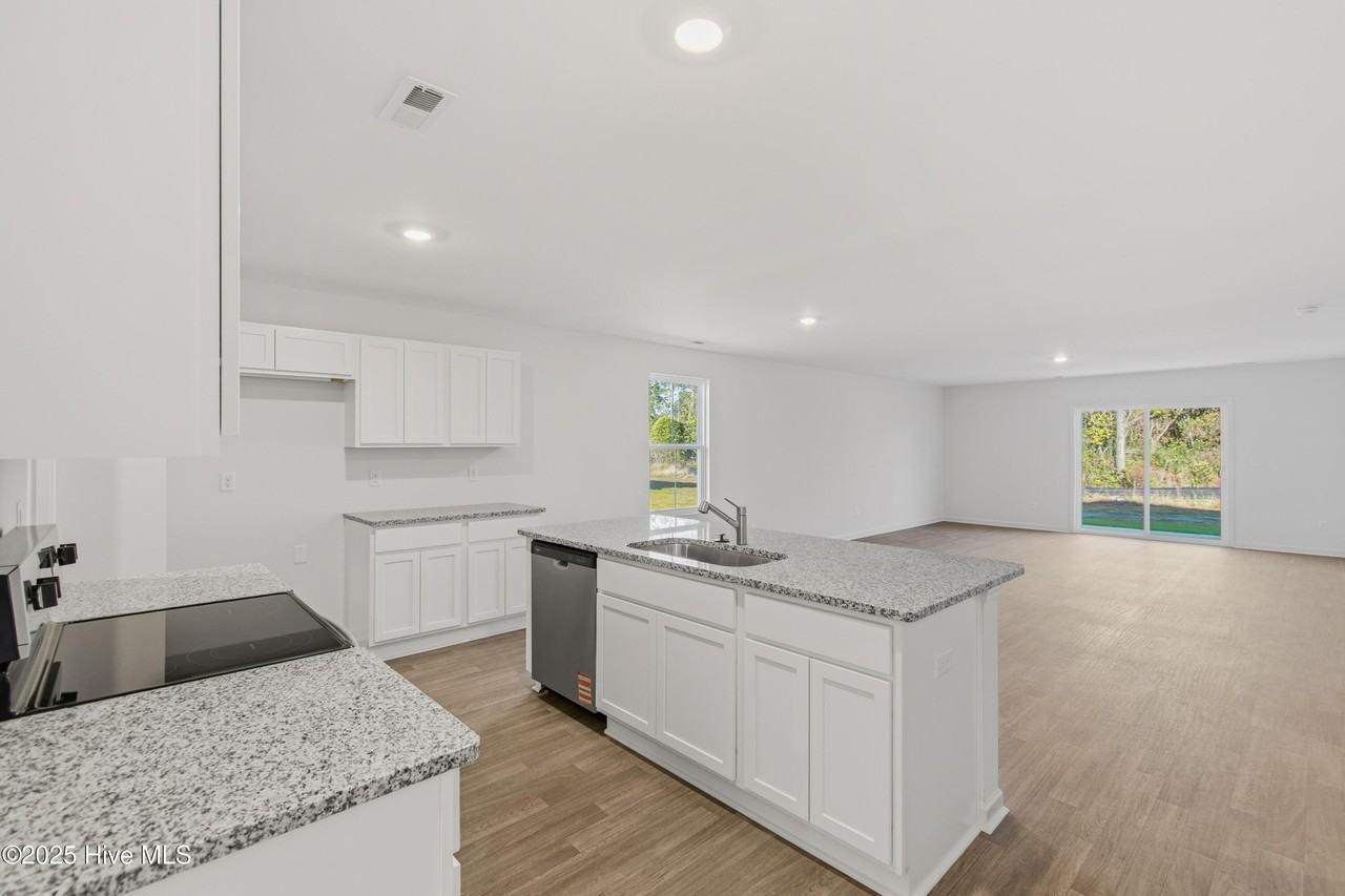 4696 Swimming Lane SW - Photo 6 of 30