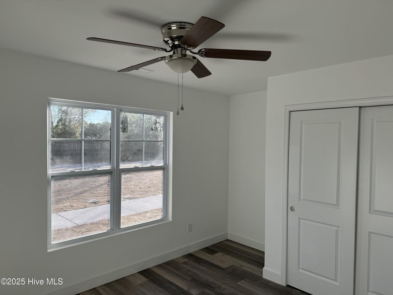 273 S Kerr Ave - Photo 7 of 14