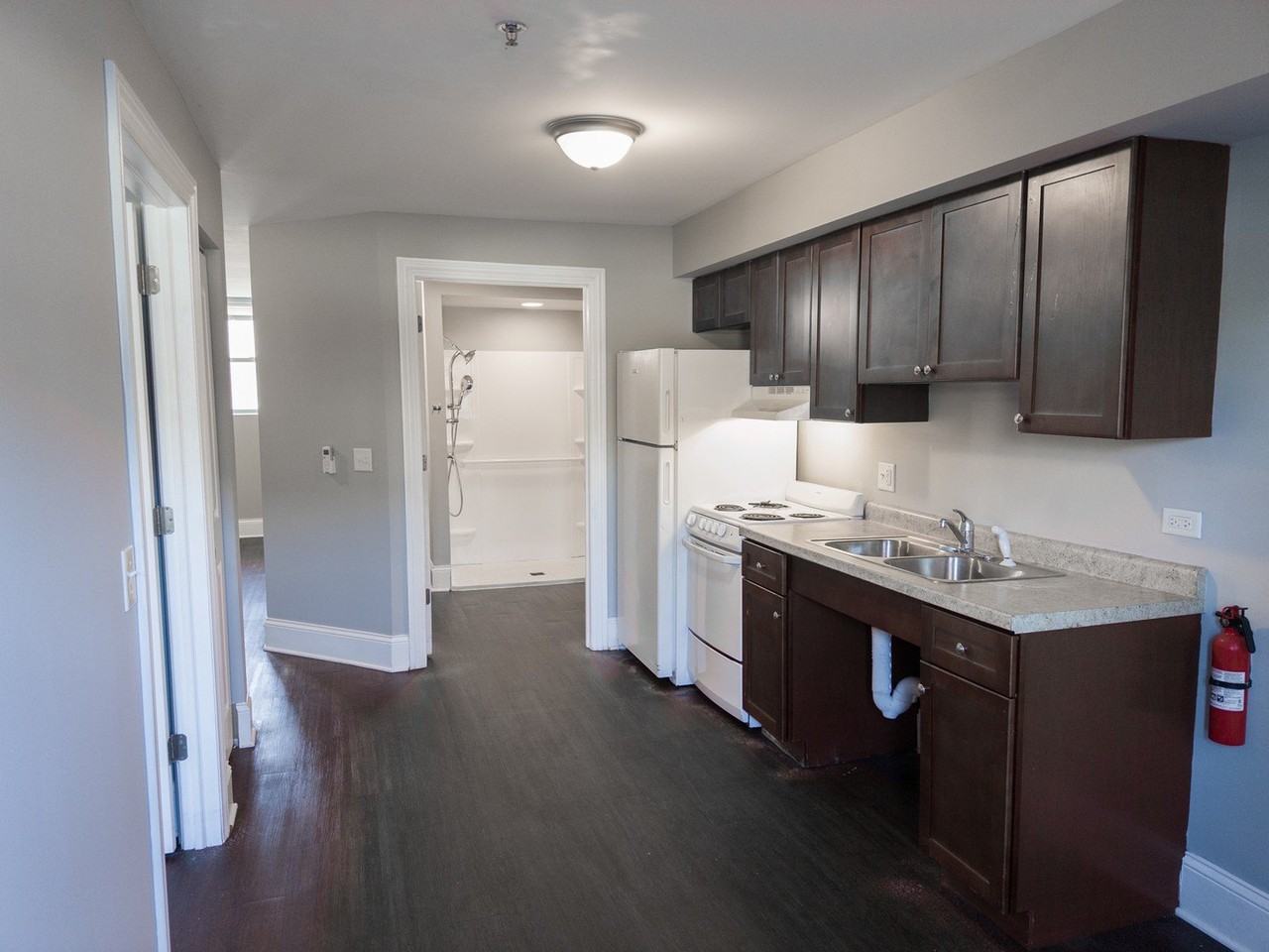 115 N Hickory St Apt B #B - Photo 4 of 9