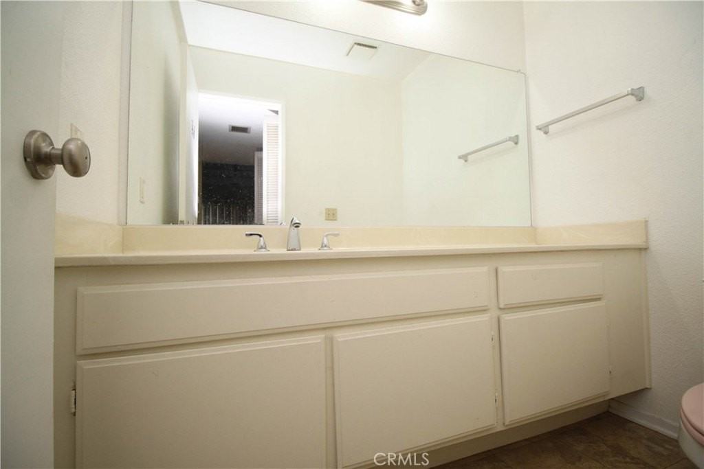 23737 Highland Valley Rd - Photo 6 of 14