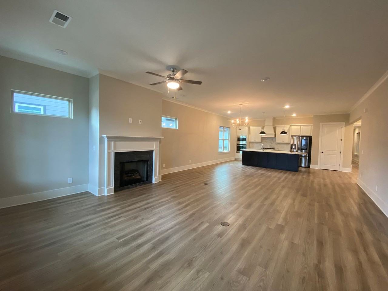 1255 Elizabeth Ter - Photo 4 of 50