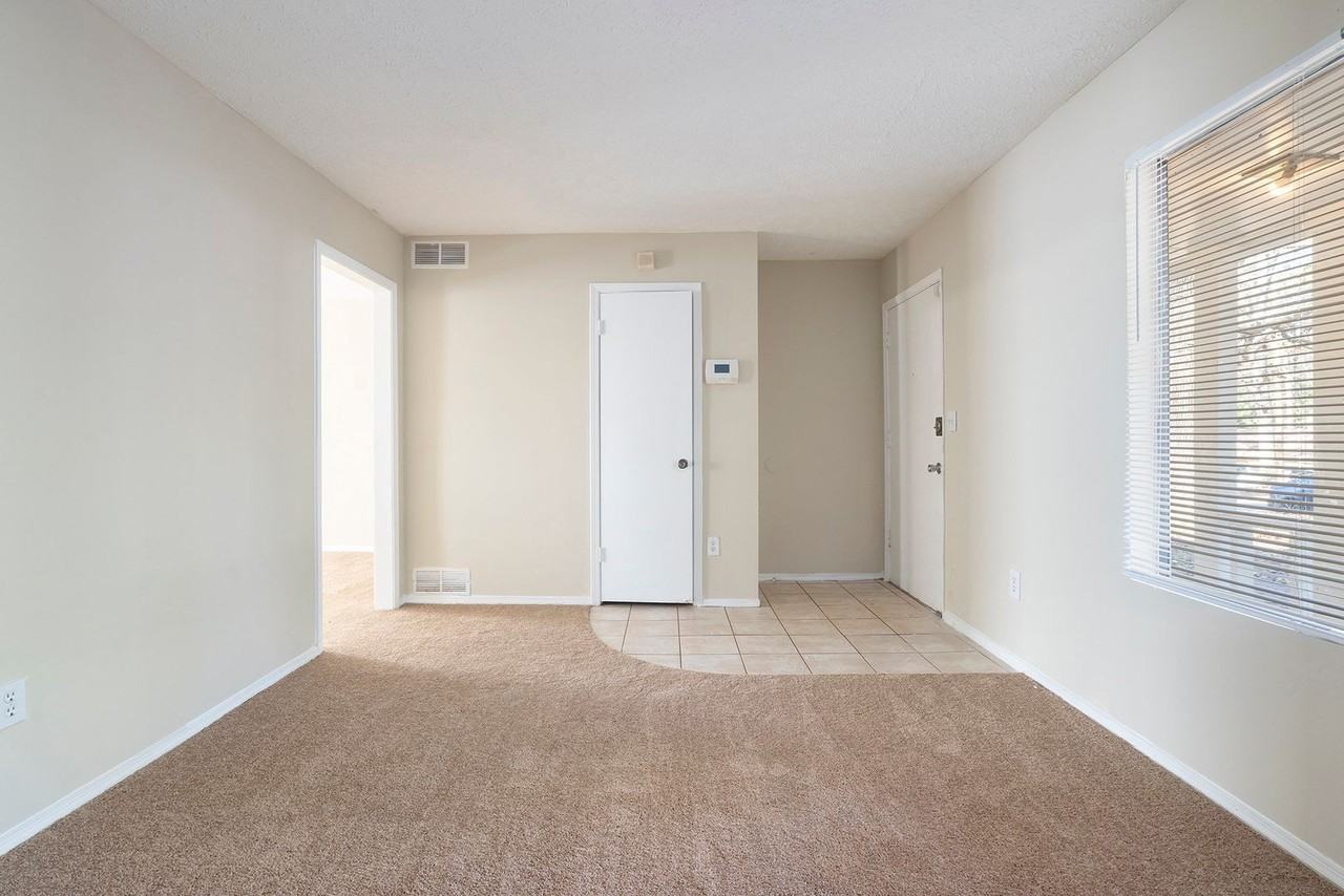 5931 Bobbin Ct - Photo 2 of 19