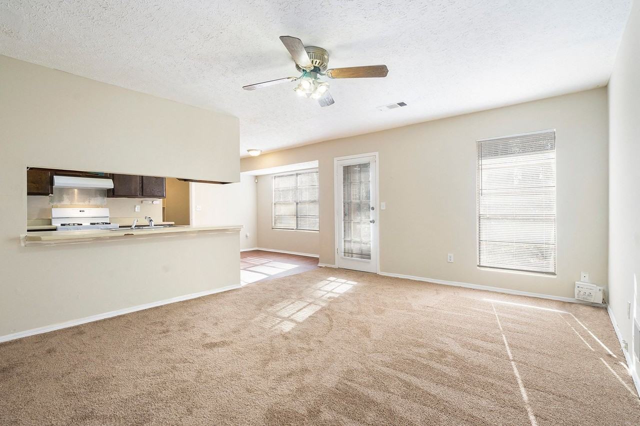 5931 Bobbin Ct - Photo 3 of 19