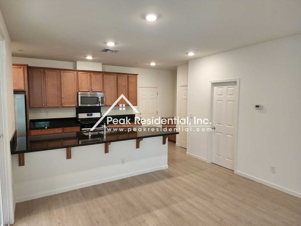 10843 Arrington Dr - Photo 5 of 22