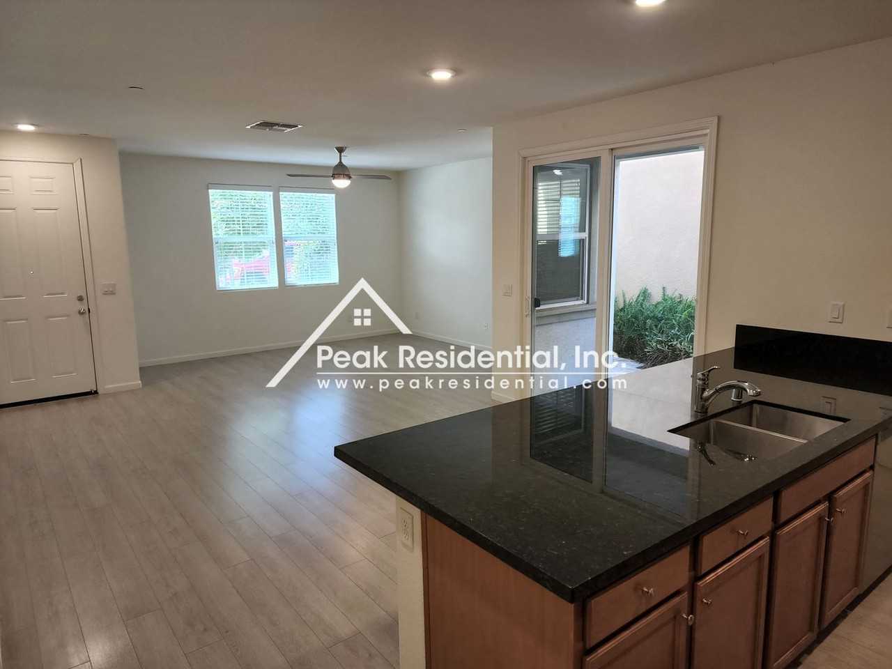 10843 Arrington Dr - Photo 7 of 22