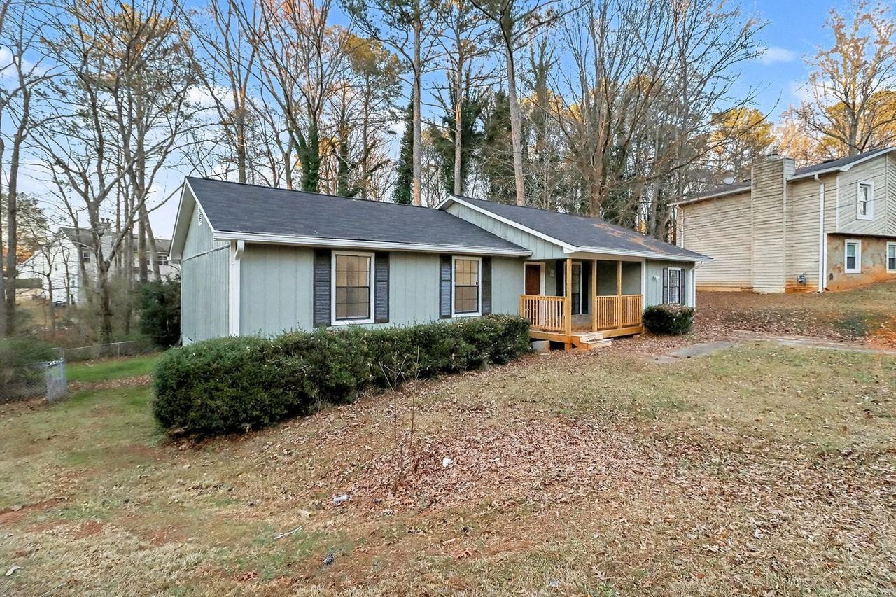 6361 Leverett Dr - Photo 2 of 25