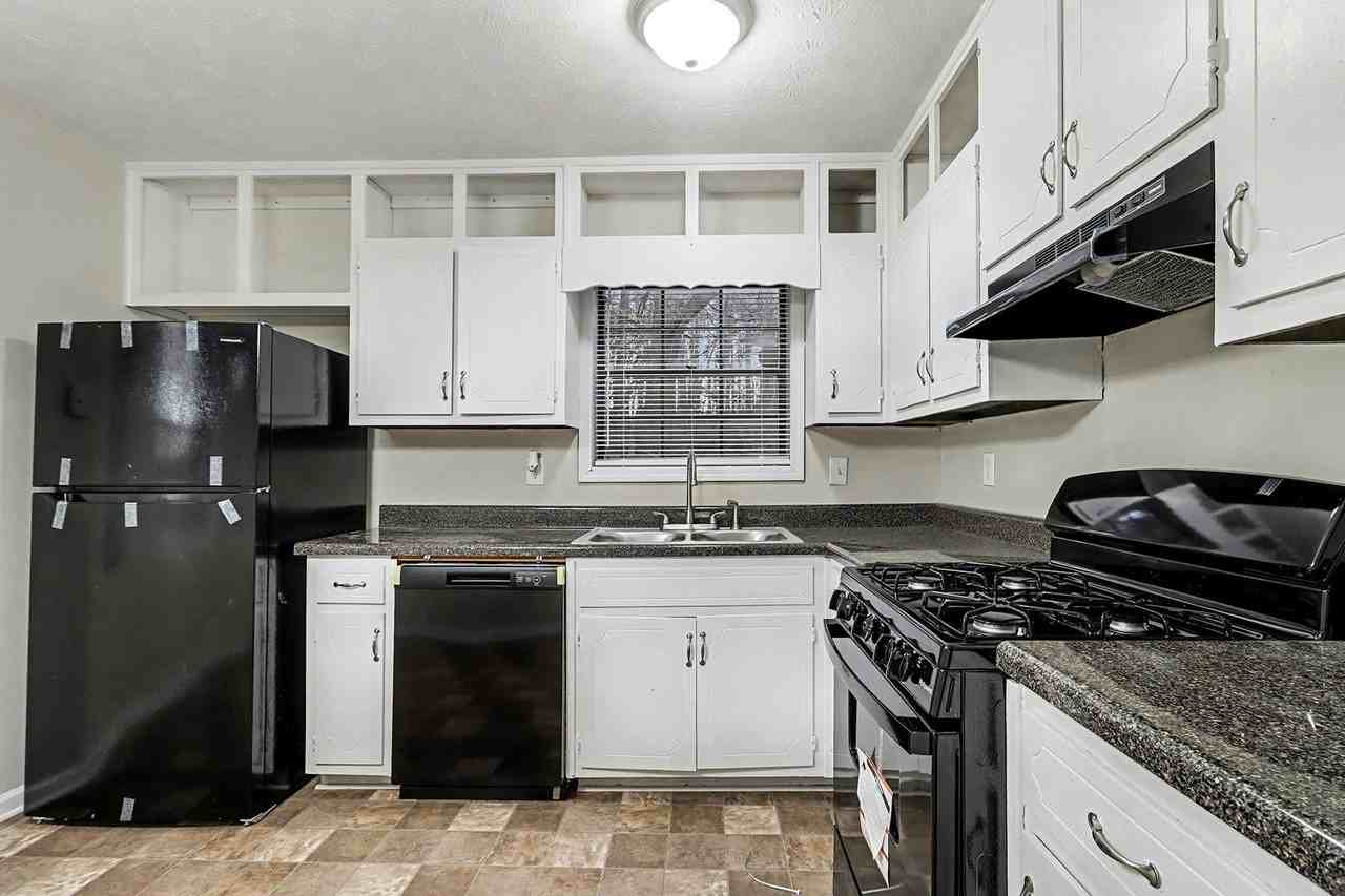 6361 Leverett Dr - Photo 7 of 25