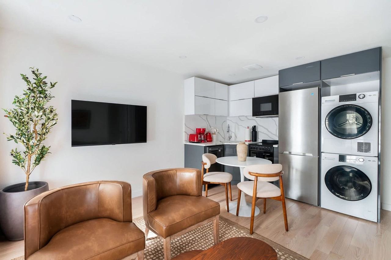 335 E 22nd St #1375250P - Photo 2 of 23