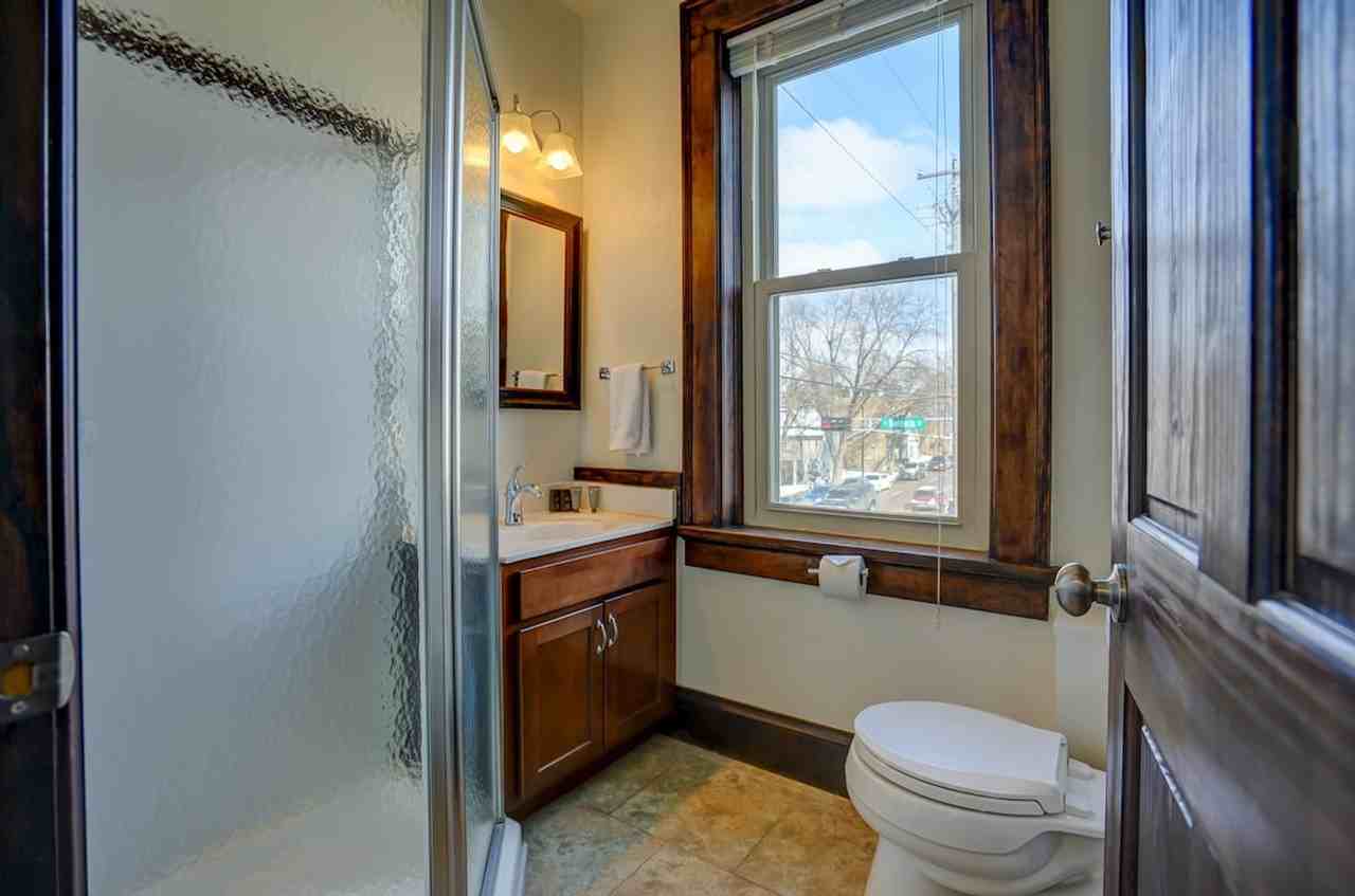 1253 Williamson St #1419545P - Photo 6 of 19