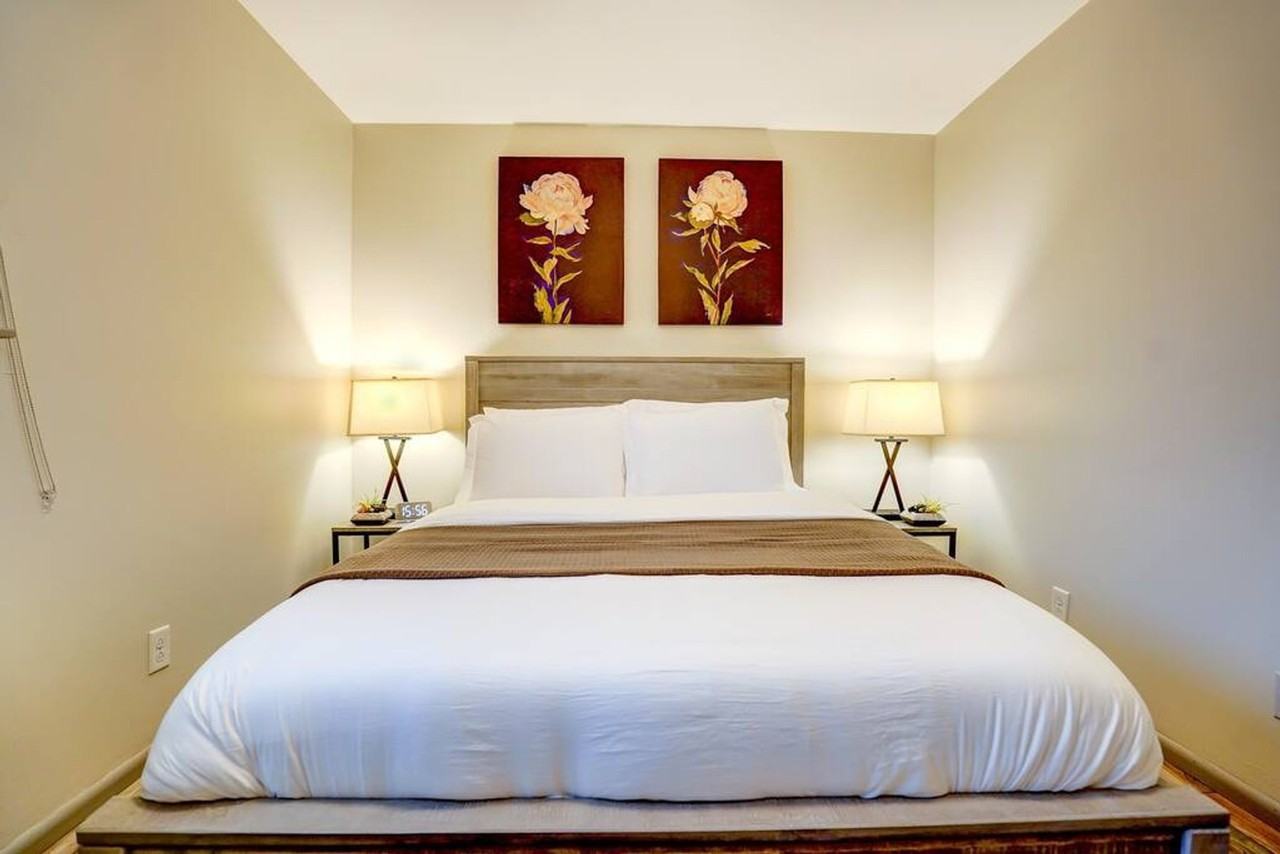 645 S 94th Pl #1377416P - Photo 4 of 15