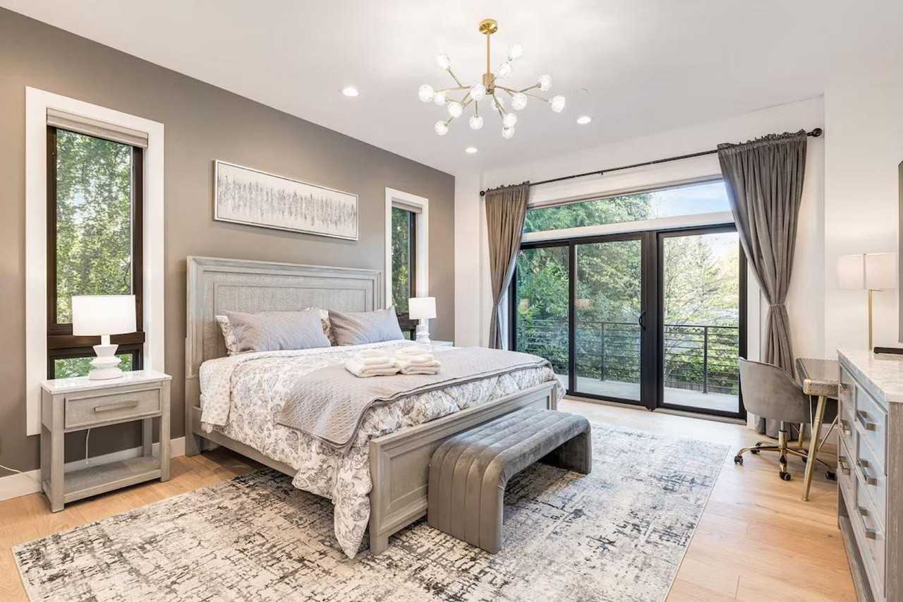 115 110th Pl Se #1377812P - Photo 3 of 50