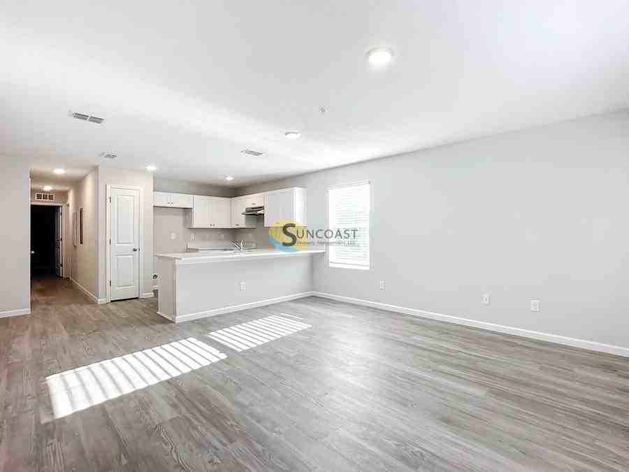 6451 Breezy Oaks Way Unit 6451101 - Photo 2 of 31