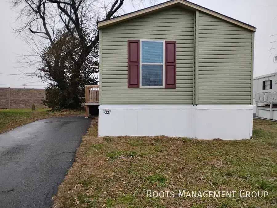 221 Riviera Courts Dr #221 - Photo 2 of 14