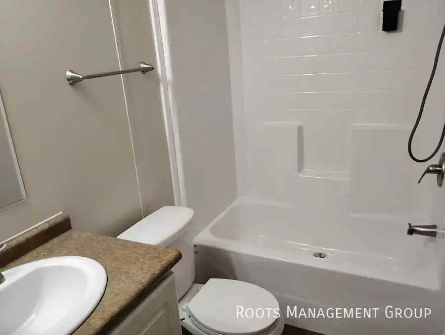 221 Riviera Courts Dr #221 - Photo 7 of 14