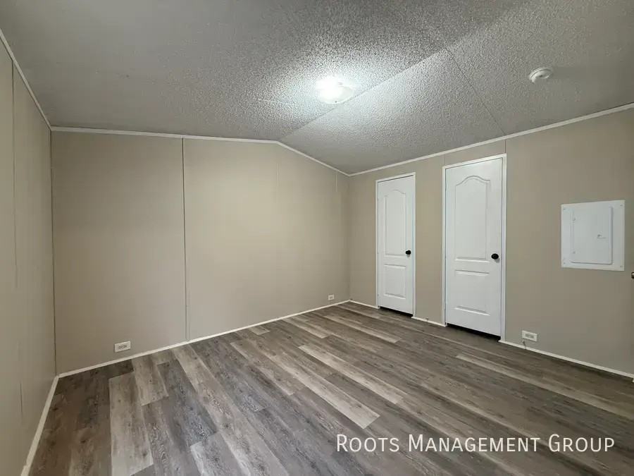 3707 E US Business 83, #405 #405 - Photo 4 of 19