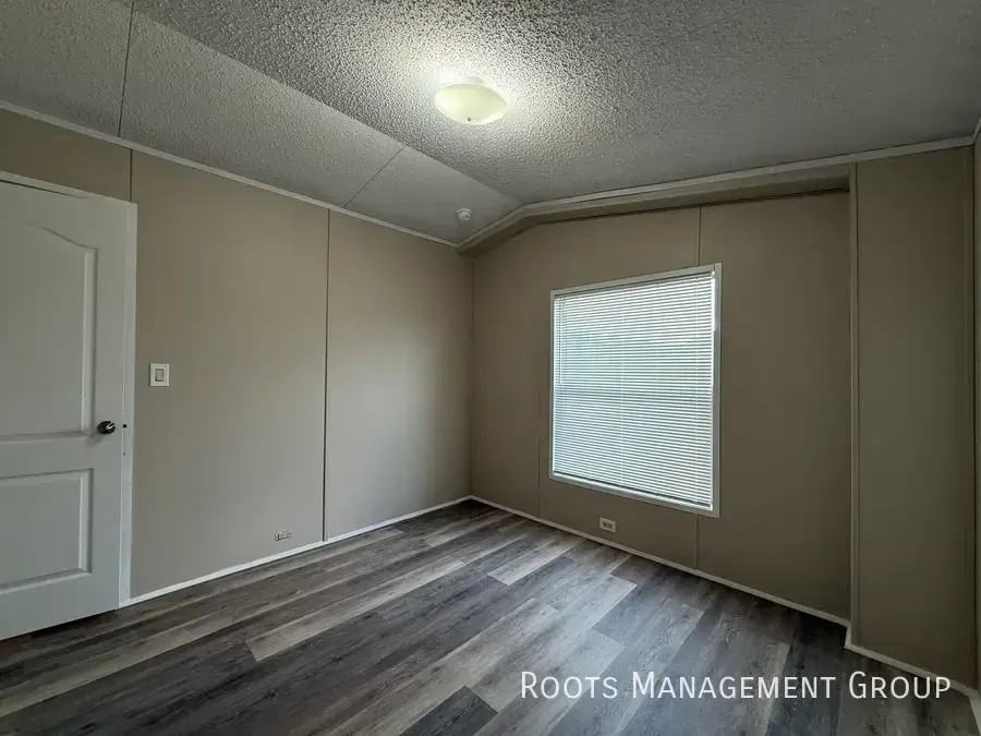 3707 E US Business 83, #405 #405 - Photo 5 of 19