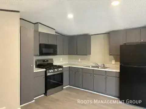 1909 S Anna St #58 - Photo 2 of 10