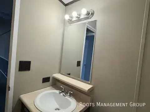 1909 S Anna St #58 - Photo 5 of 10