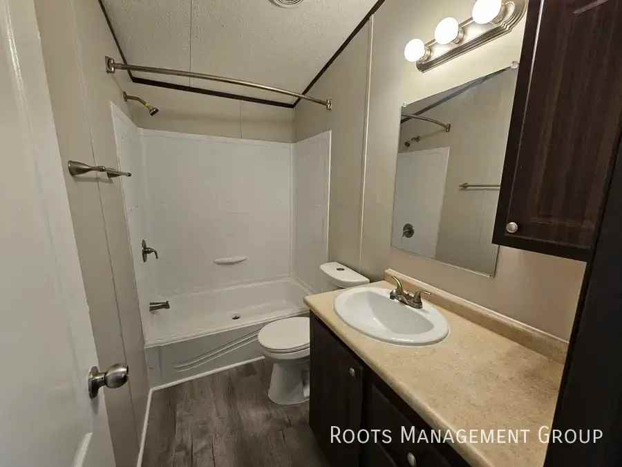 22 Mark Dr #22 - Photo 4 of 6