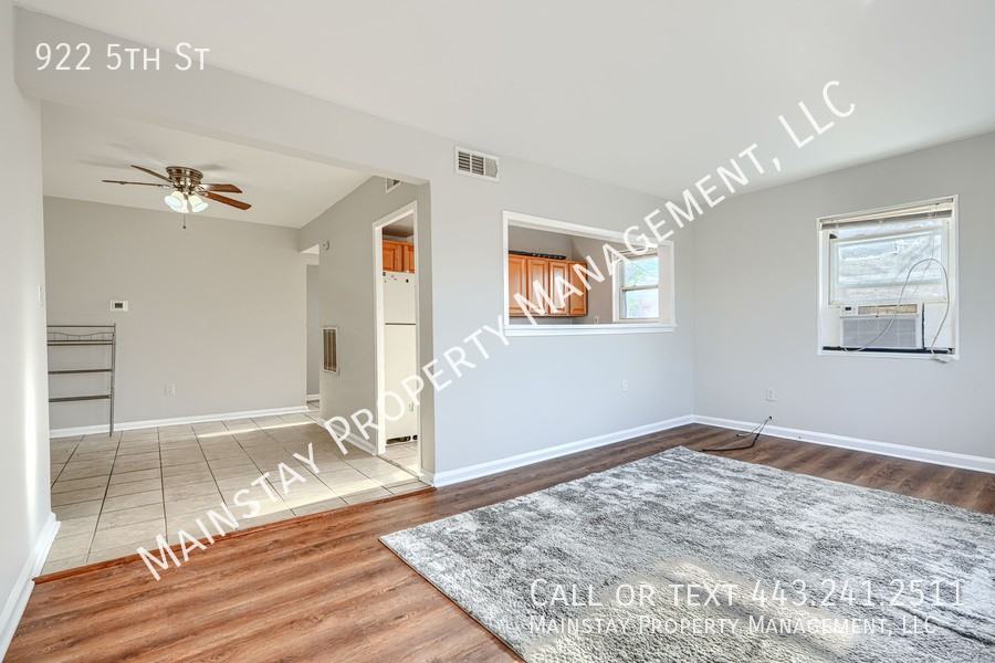 922 5th St - Photo 3 of 24