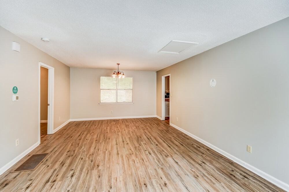 1512 Marlin Springs Rd - Photo 4 of 16