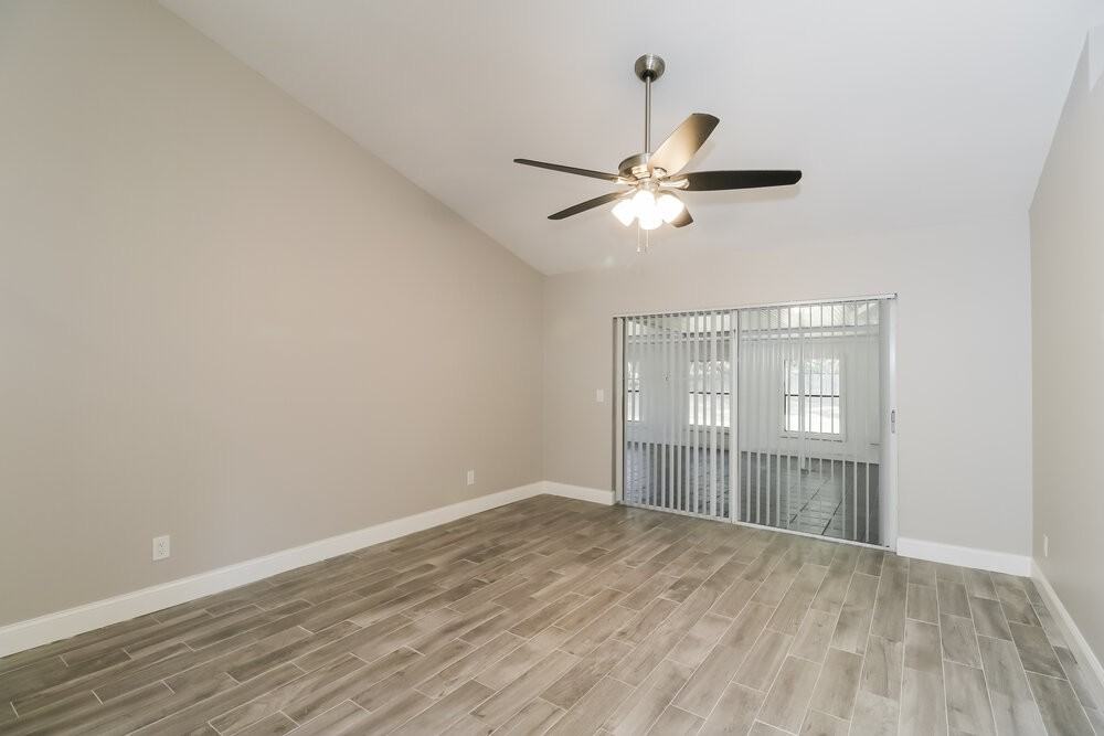 10324 Ashley Oaks Dr - Photo 5 of 15