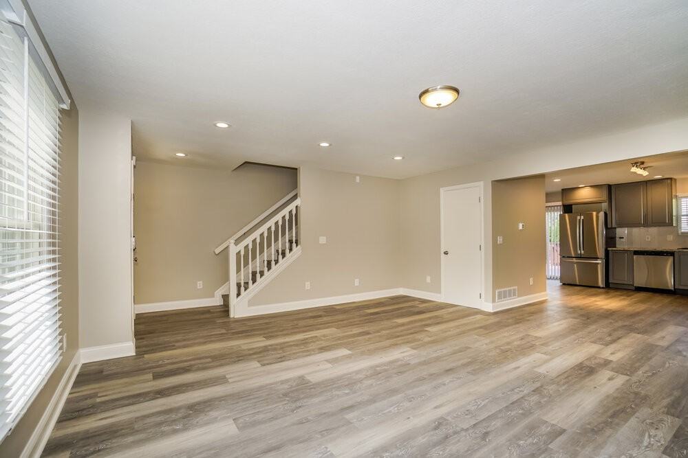 100 Dakota Ct - Photo 6 of 18