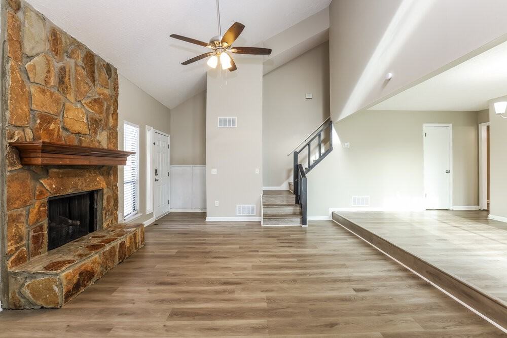 338 Saint Patrick Dr Sw - Photo 6 of 17