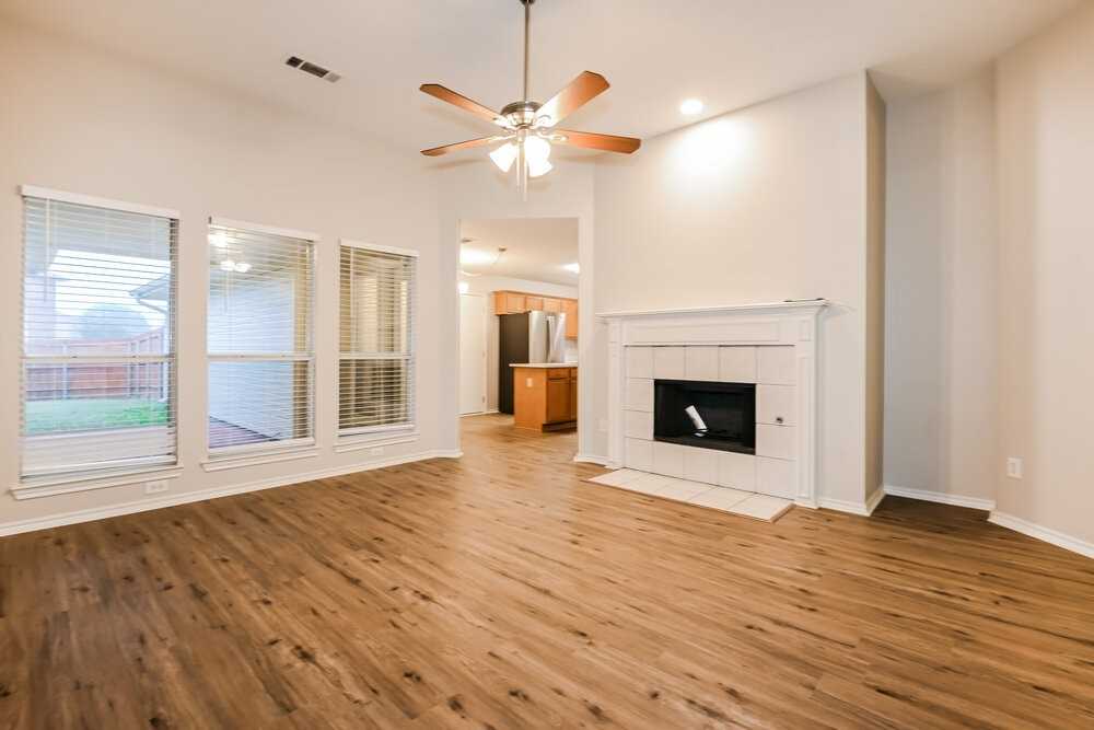 1308 Doris Dr - Photo 5 of 16