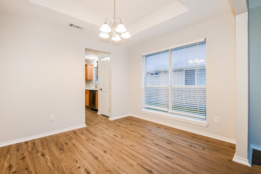 1308 Doris Dr - Photo 6 of 16