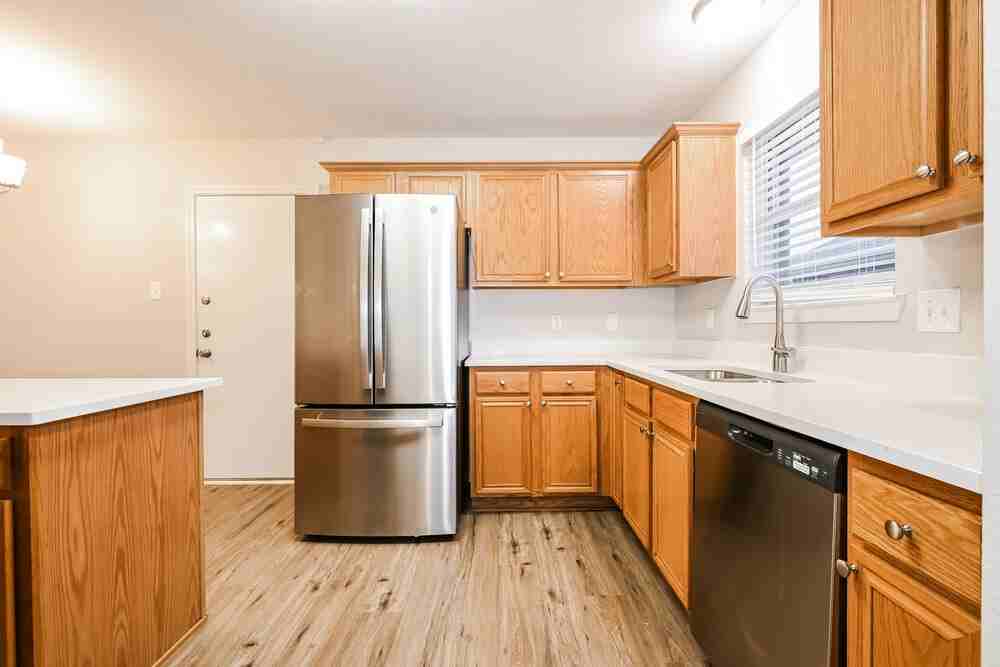 1308 Doris Dr - Photo 7 of 16