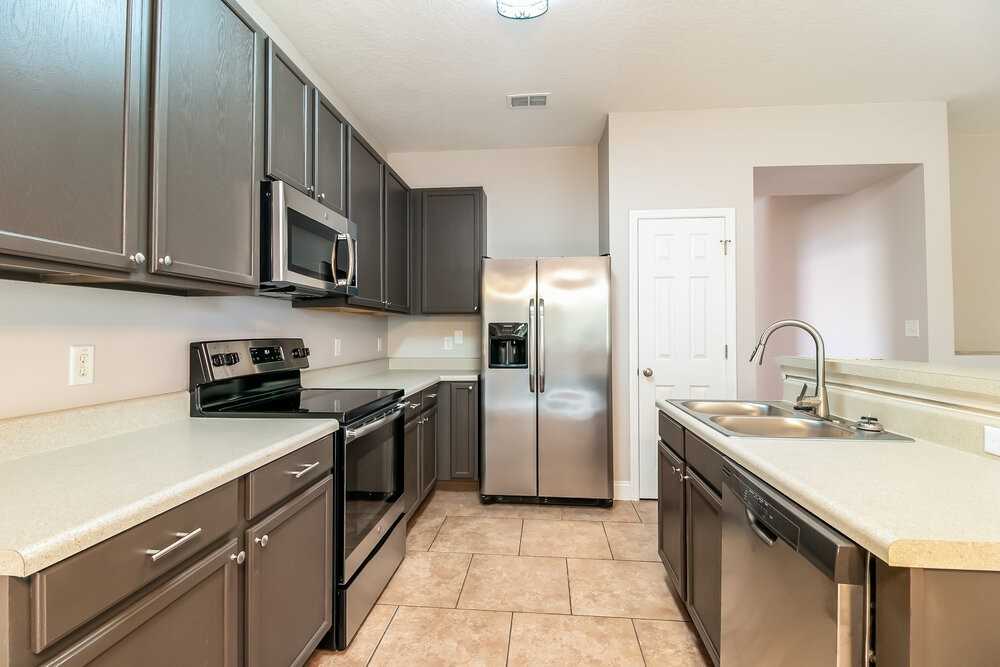 439 Vicks Landing Dr - Photo 6 of 16